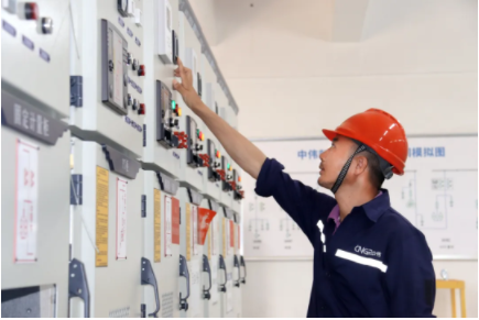 �̰��� ҫ����ح�����棺��ˮʦ�����ŵ�88������վ�� �ȹ̵ı�ɫ�����