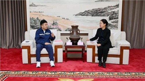 ��������ί����ӳ��˻���ŵ�88������վ�ɷݶ��³����ܲõ�ΰ��һ��