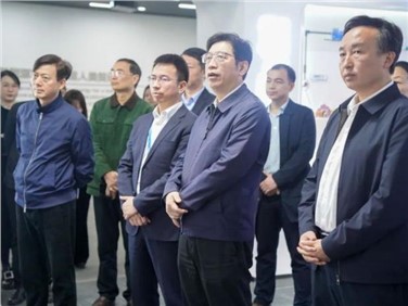 ����ʡ��Э�����Ա�����鳤��Ⱥ�ߴ��ӿ�������ŵ�88������վ���繤ҵ����