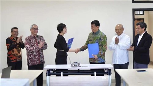 ���ʿ��к��� | �ŵ�88������վ�ɷ���ӡ�ᶥ��ѧ���Ӳ������ѧ��UGM��ǩ���������¼��